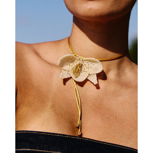 Orchid Necklace Beige (Gold)