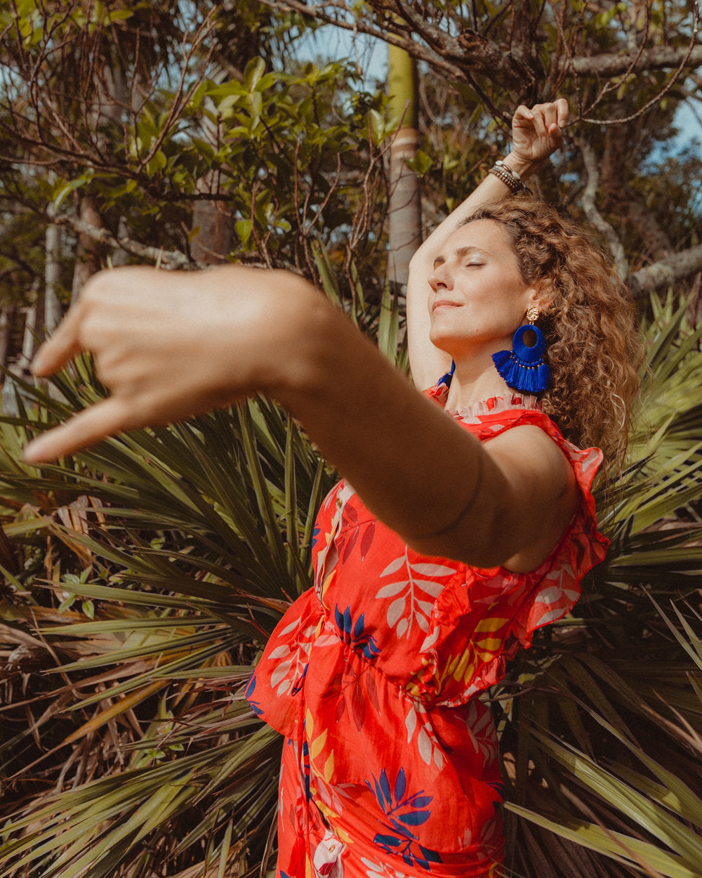 Navy Florentine Earrings - JETLAGMODE