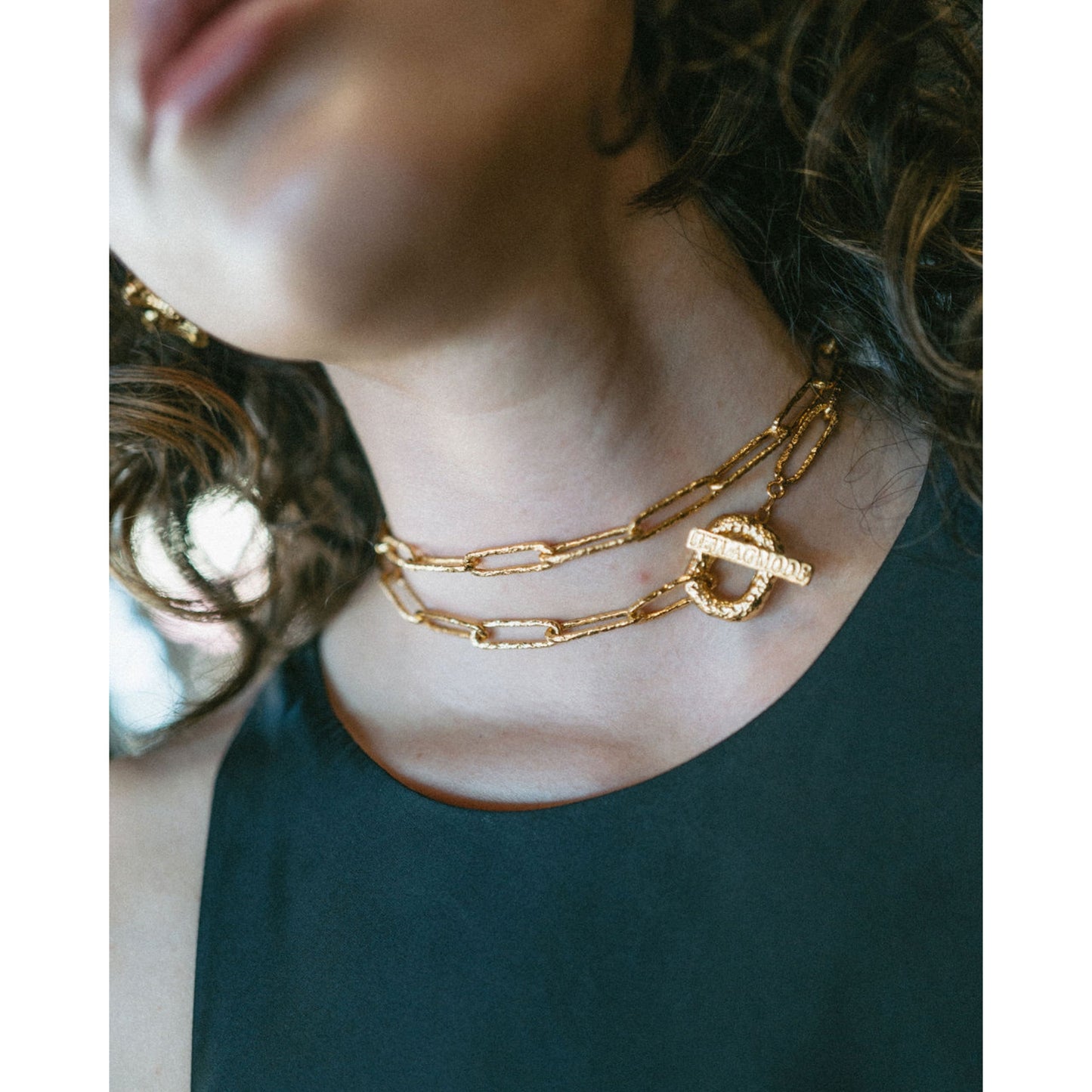 Simple Connection Chain Necklace (Gold)